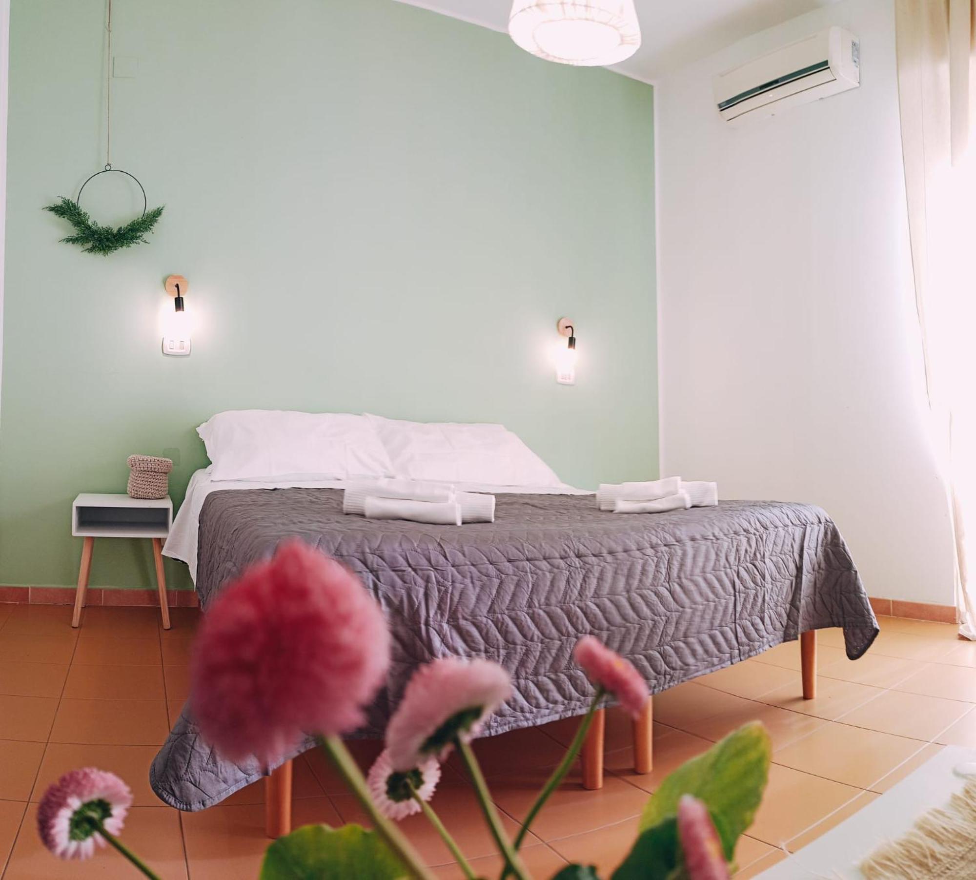 Hotel Petit Силви Марина Екстериор снимка