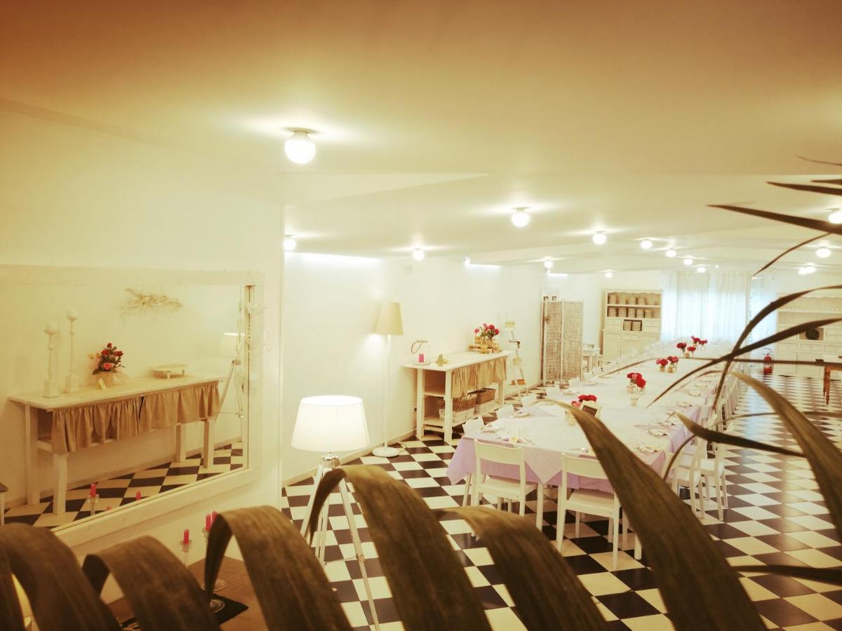 Hotel Petit Силви Марина Екстериор снимка